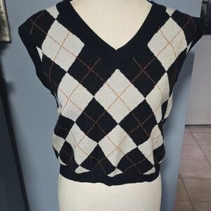 SO Black and White Argyle V-Neck Sweater Vest